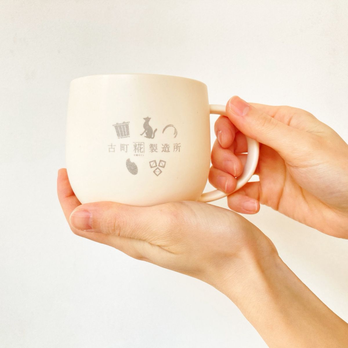 お米からできたマグカップ 古町糀製造所ロゴ入り